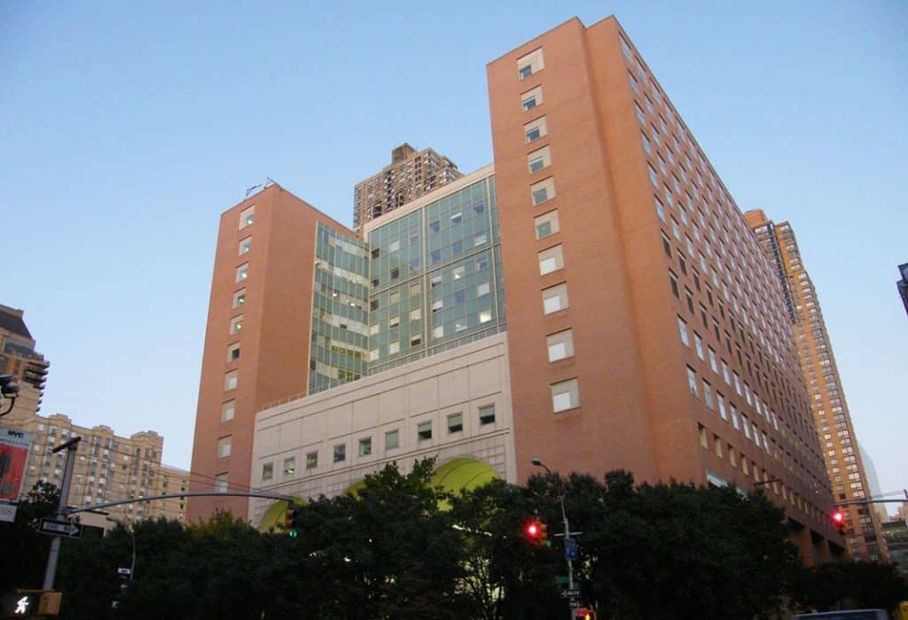 Exterior view of Mount Sinai Hospital
